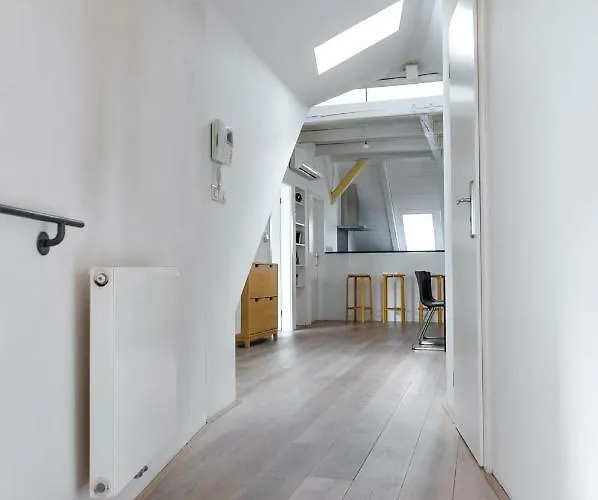 Appartement Our Loft At Charles Bridge Praag